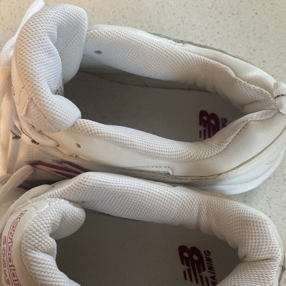 🍍 New Balance 608v3 Women's Running Walking Athletic Shoes Size 10D🍍 - Picture 3 of 5